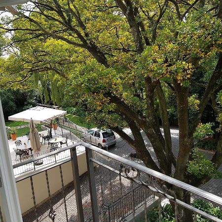 Q On First Guesthouse Johannesburg Esterno foto