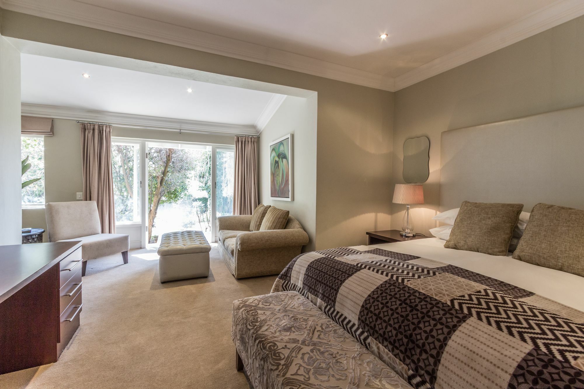 Q On First Guesthouse Johannesburg Esterno foto